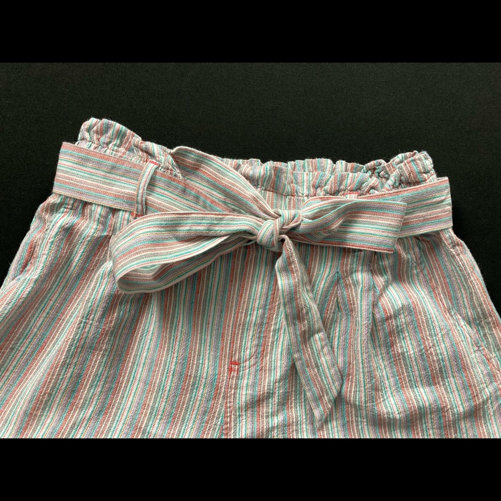 American Eagle high waist multi colored striped paperbag shorts… - Picture 4 of 11